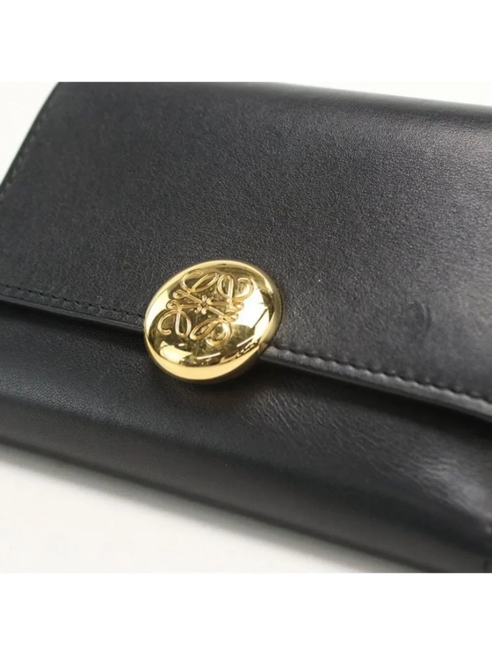 Loewe Vertical Wallet Small Pebble Trifold Shiny Napa Cafe